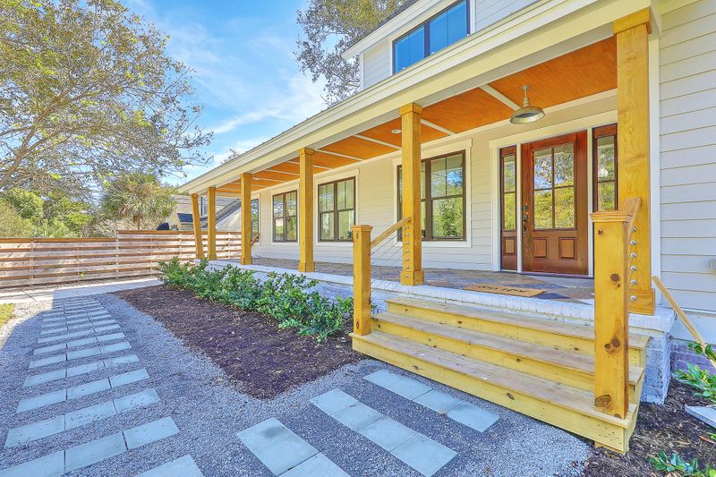 2035 Wappoo Hall Rd, Charleston, SC 29412