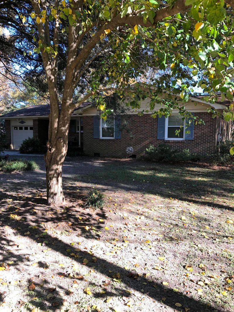 313 Partridge Cir, Summerville, SC 29485