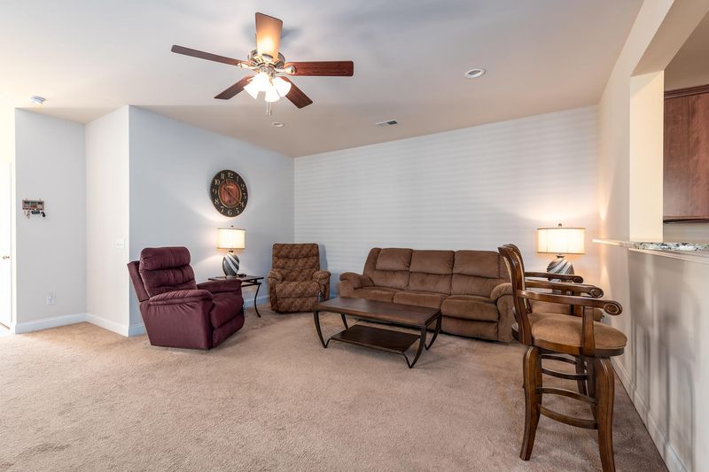 1080 Bennington Dr, Charleston, SC 29492