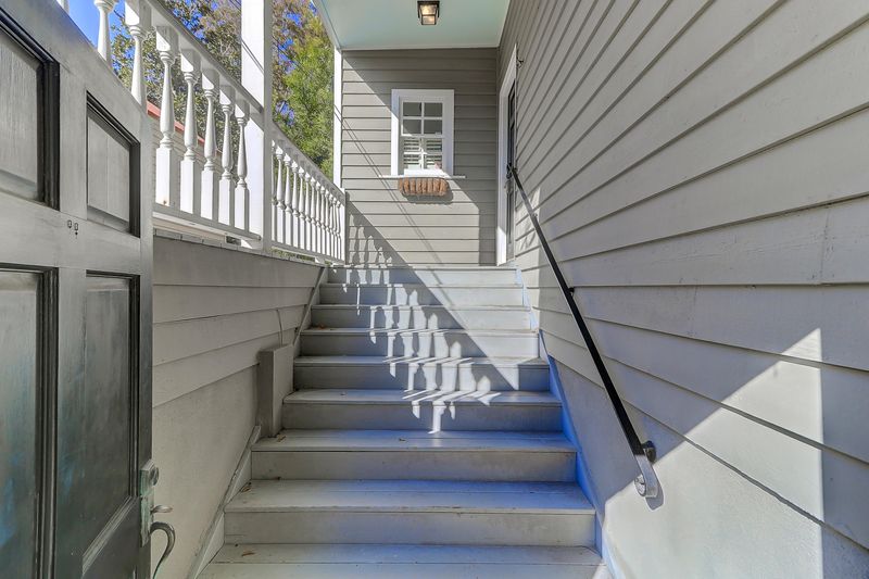 86 12 Morris St, Charleston, SC 29403