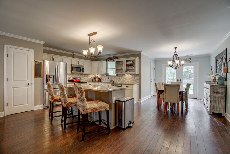 1962 Suzanne St, Johns Island, SC 29455