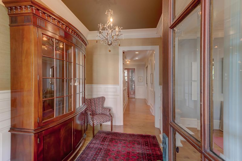 24 Edenton Rd, Mount Pleasant, SC 29464
