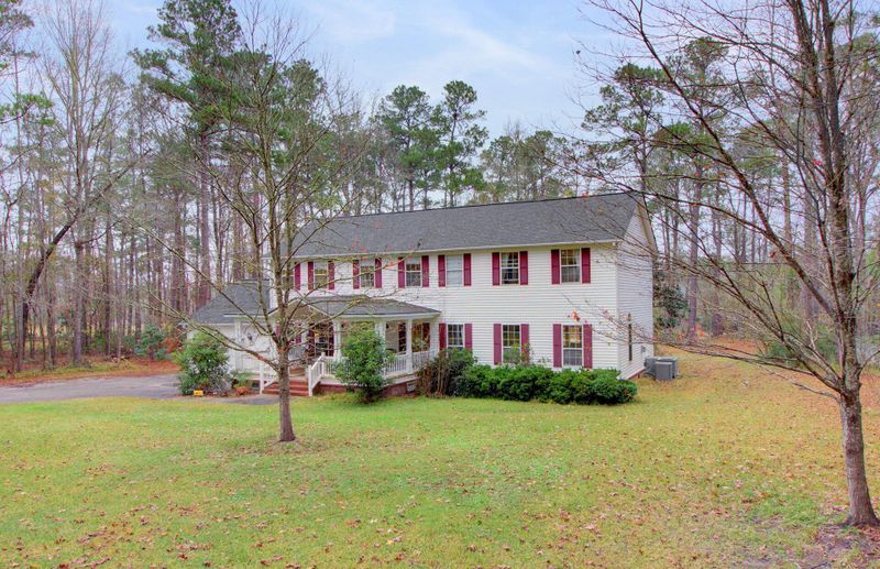 125 Sandel Ln, Summerville, SC 29483
