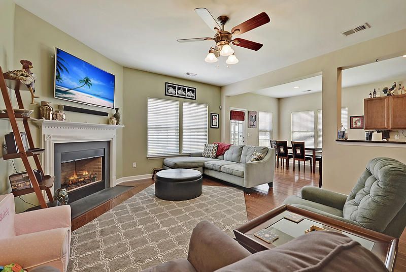 330 Killarney Trl, Moncks Corner, SC 29461