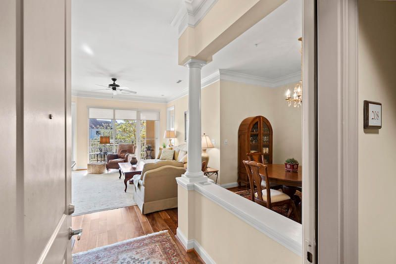 200 River Landing Dr #D208, Charleston, SC 29492
