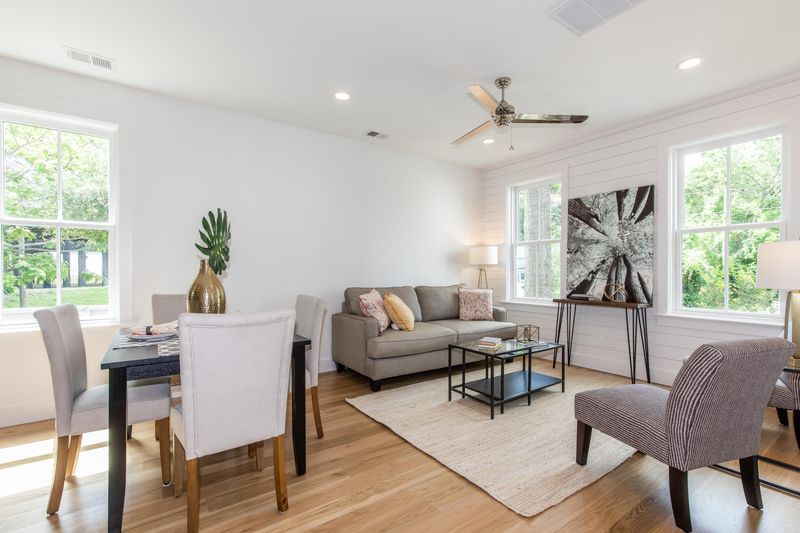 4 Izzy Ct, Charleston, SC 29403