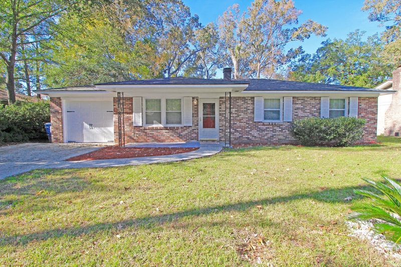 743 Hitching Post Rd, Charleston, SC 29414