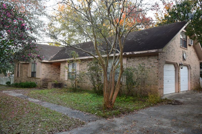 1802 Redhead Rd, Moncks Corner, SC 29461