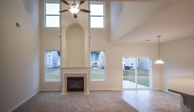 518 Lateleaf Dr, Moncks Corner, SC 29461