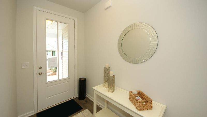212 Olympic Club Dr, Summerville, SC 29483