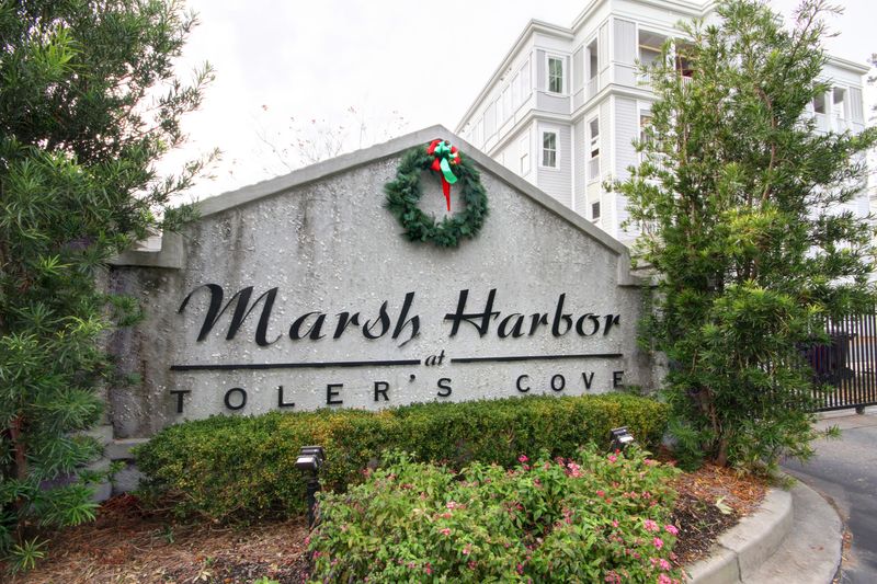 1669 Marsh Harbor Ln, Mount Pleasant, SC 29464