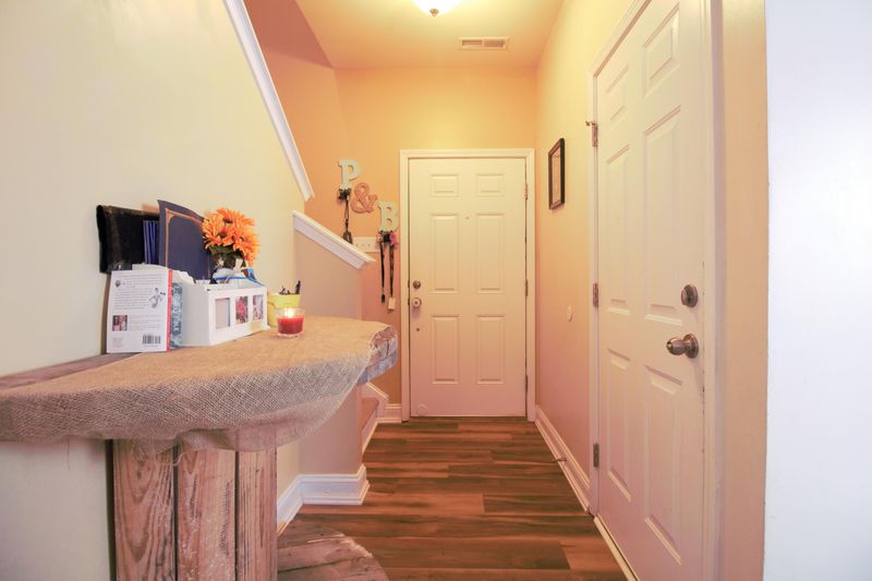 330 Clayburne Dr, Goose Creek, SC 29445