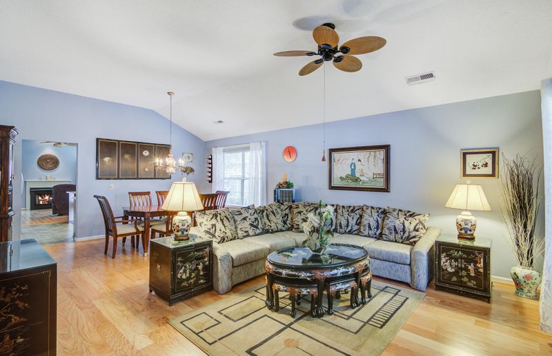 2020 Arundel Pl, Mount Pleasant, SC 29464