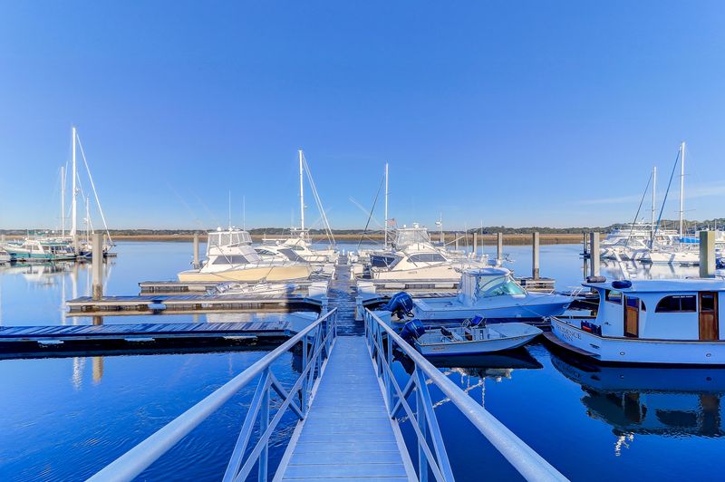 1925 Marsh Oak Ln, Seabrook Island, SC 29455