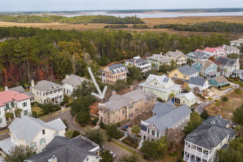 601 Galera Ln, Mount Pleasant, SC 29464