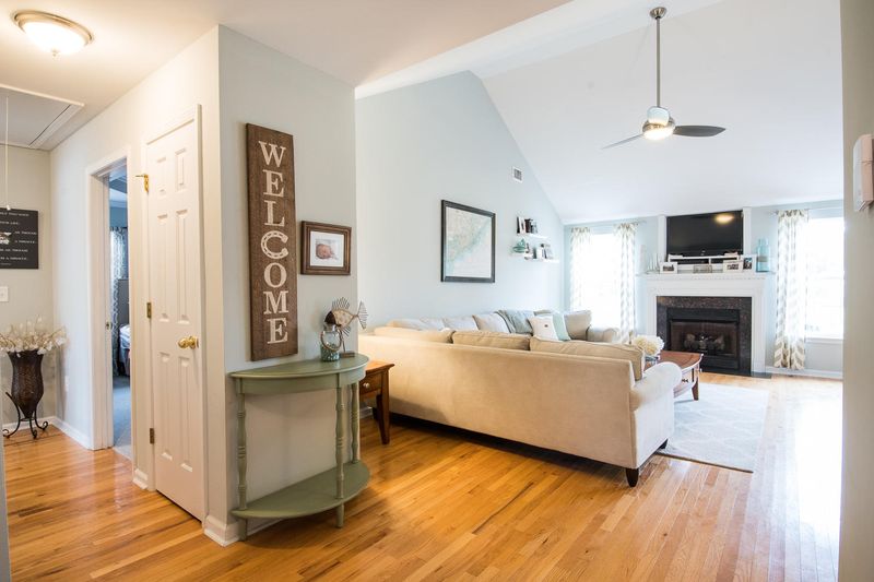 1017 Clearspring Dr, Charleston, SC 29412
