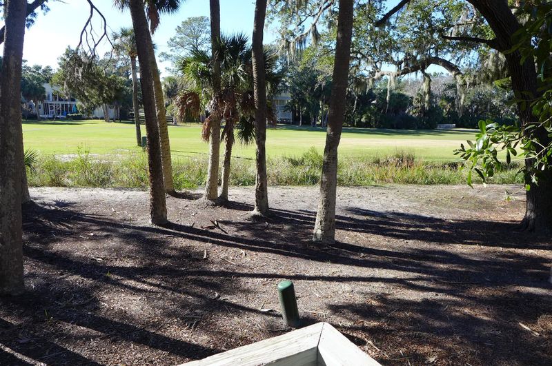 899 Fairway Dr, Edisto Beach, SC 29438