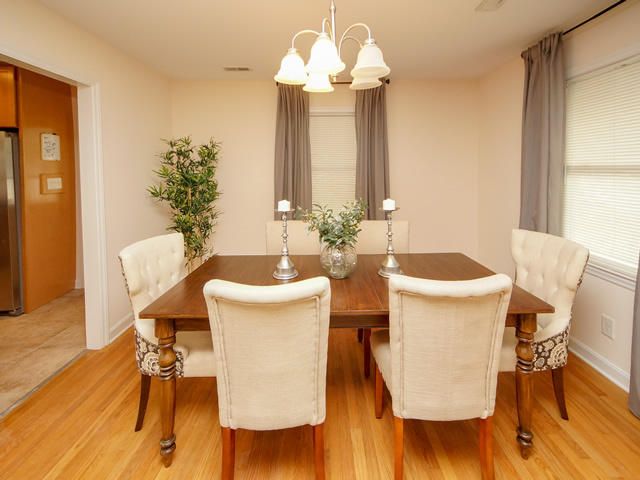 1258 Camelot Dr, Charleston, SC 29407