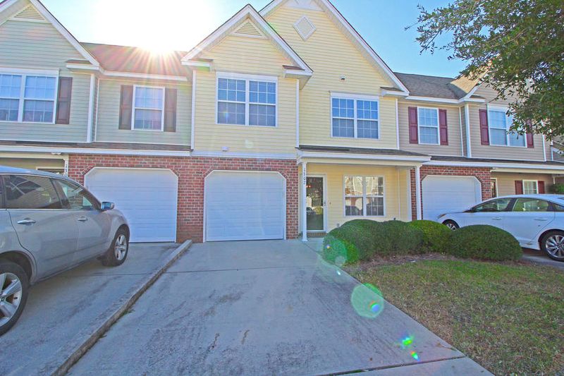 1302 Buckthorn Cir, Summerville, SC 29483