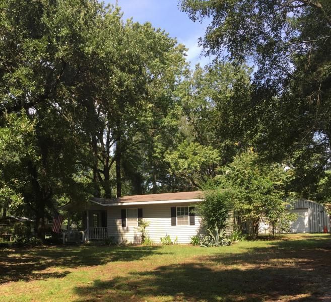 1827 Pineland Dr, Johns Island, SC 29455