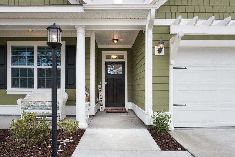 353 Whispering Breeze Ln, Summerville, SC 29486