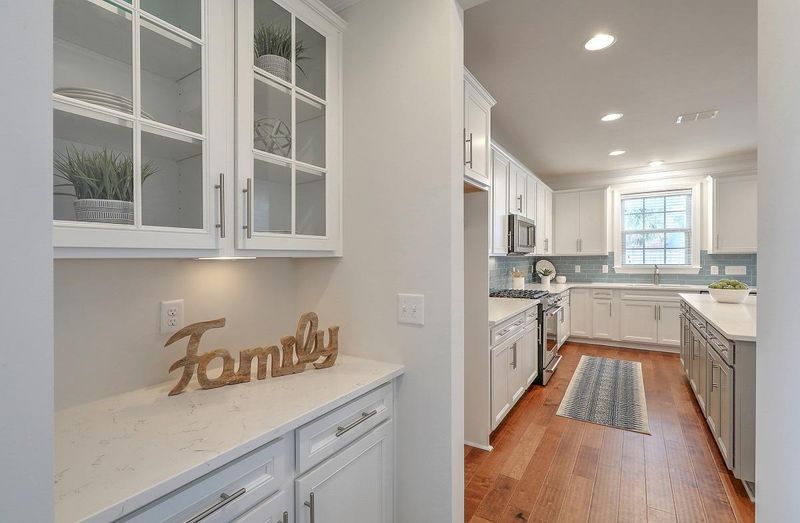 1254 Gannett Rd, Mount Pleasant, SC 29464