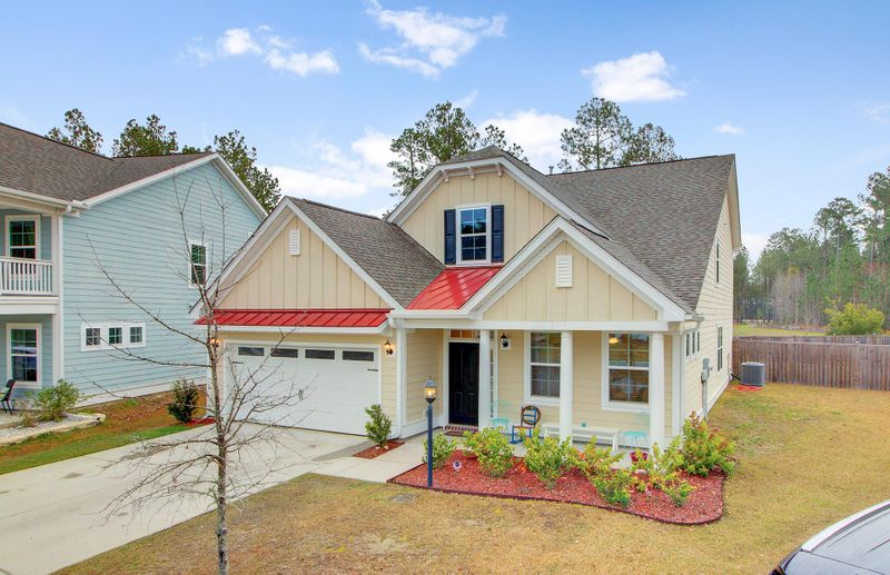 313 Whispering Breeze Ln, Summerville, SC 29486