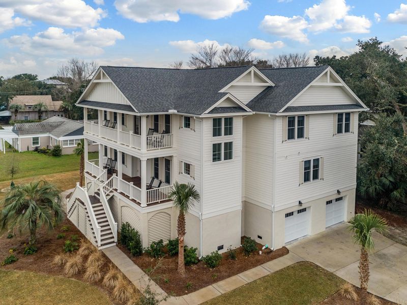 17 30th Ave, Isle Of Palms, SC 29451