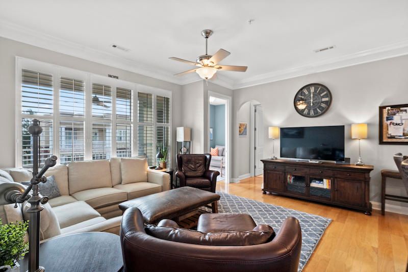 200 River Landing Dr #F305, Charleston, SC 29492