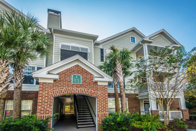 45 Sycamore Ave #137, Charleston, SC 29407