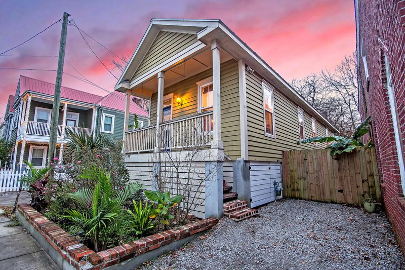 177 Fishburne St, Charleston, SC 29403