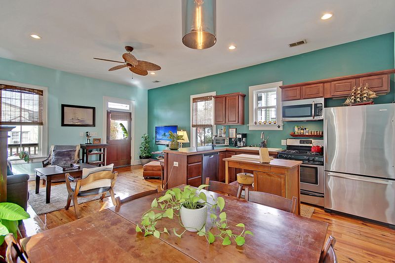 177 Fishburne St, Charleston, SC 29403