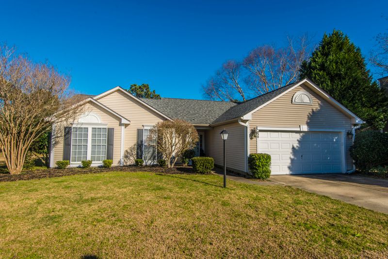 438 S Piazza Ct, Mount Pleasant, SC 29464