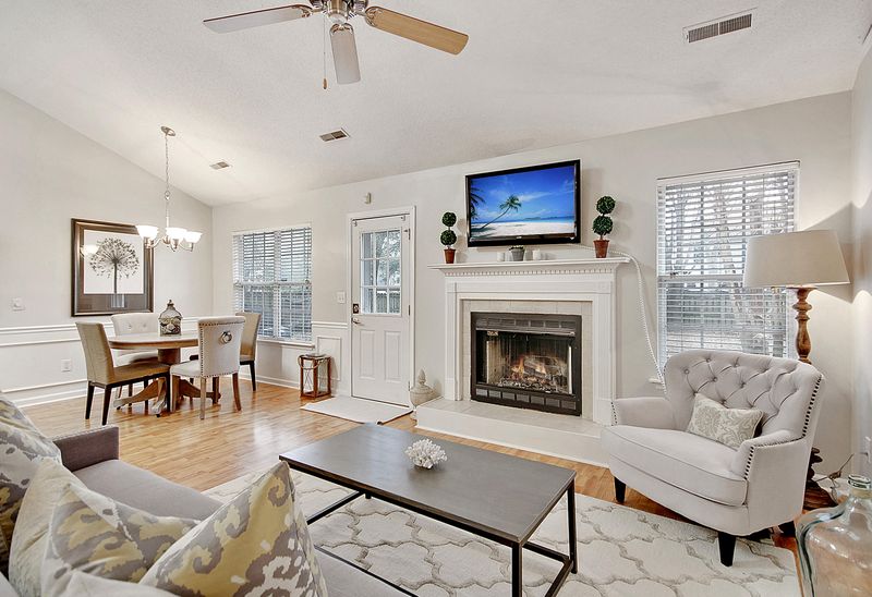 3254 Scranton Dr, Mount Pleasant, SC 29466