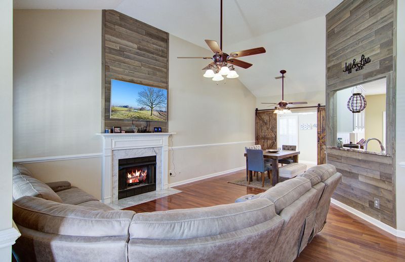 111 Journeys End Ln, Moncks Corner, SC 29461