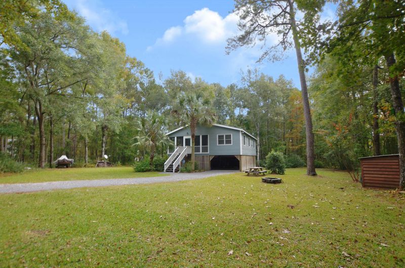 10049 S Carolina Rd, Mcclellanville, SC 29458