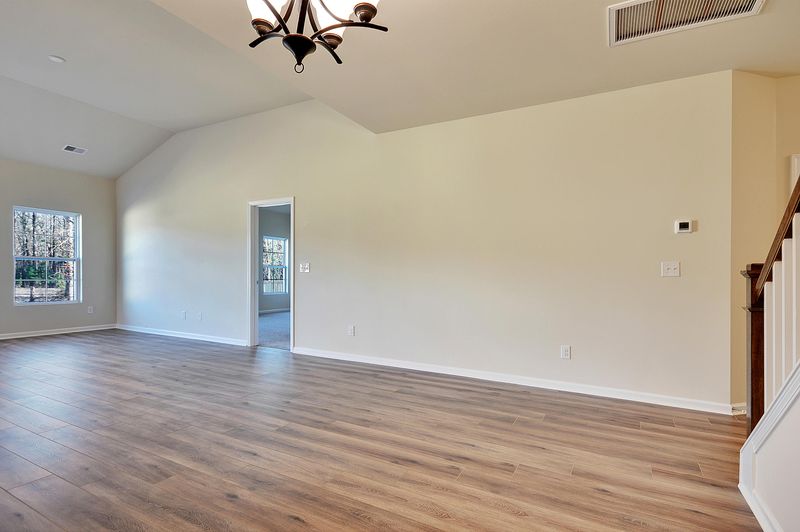 54 Pavilion St, Summerville, SC 29483