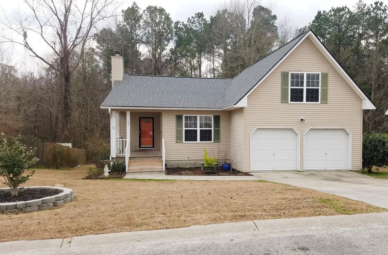 157 Kingsbridge Dr, Goose Creek, SC 29445