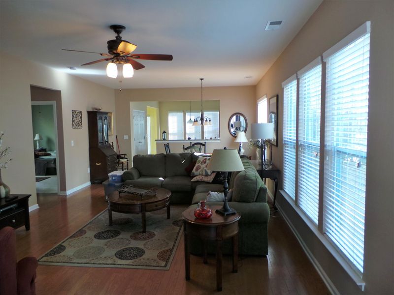 155 Sea Lavender Ln, Summerville, SC 29486