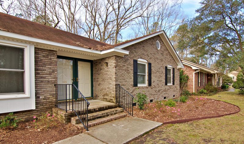 108 Old Tavern Ln, Summerville, SC 29485