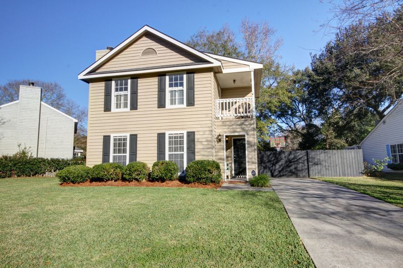 1933 Twickenham Pl, Mount Pleasant, SC 29464