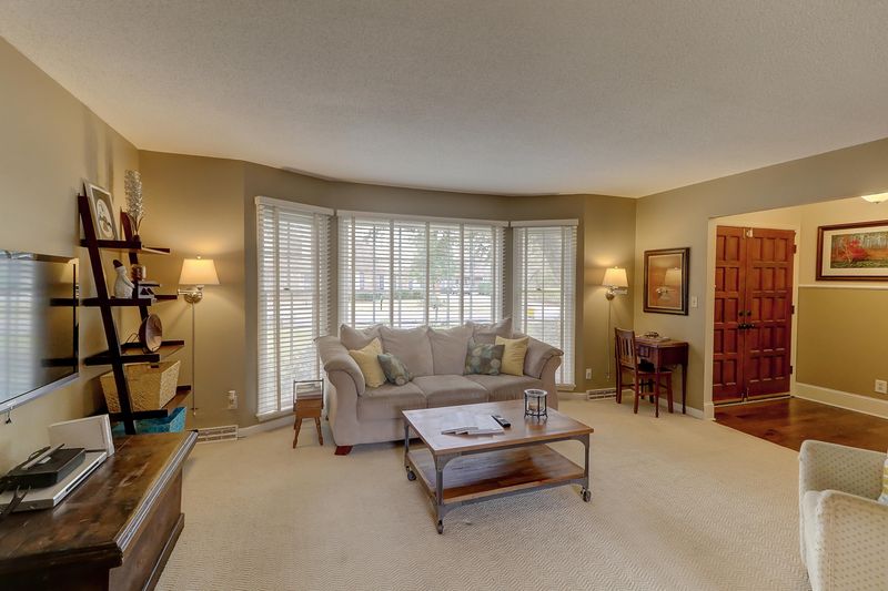 1271 W Vagabond Ln, Mount Pleasant, SC 29464