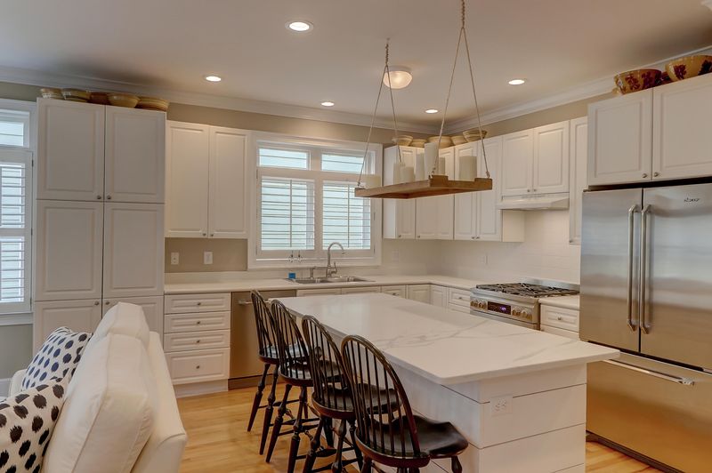 7 Commons Ct, Isle Of Palms, SC 29451