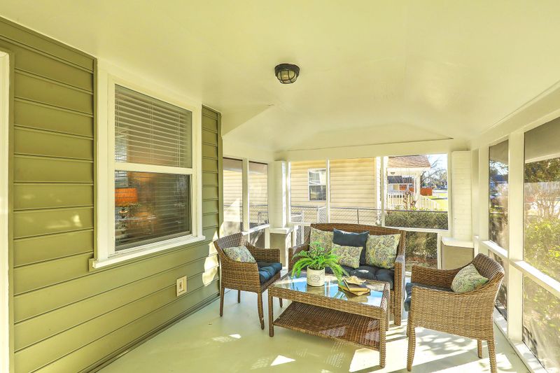 4980 Hyde Ave, North Charleston, SC 29405