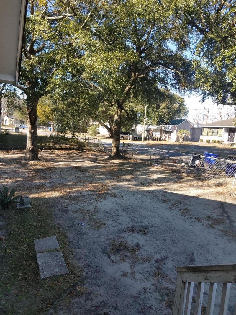 2604 Stark Ln, North Charleston, SC 29405
