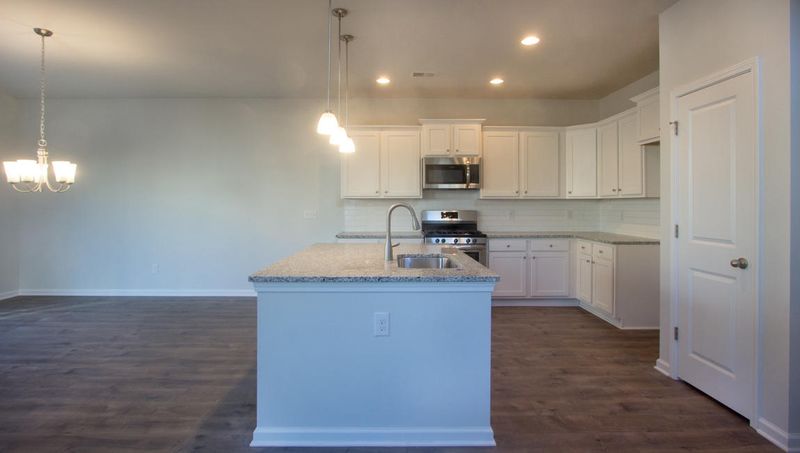 2595 Kingsfield St, Mount Pleasant, SC 29466