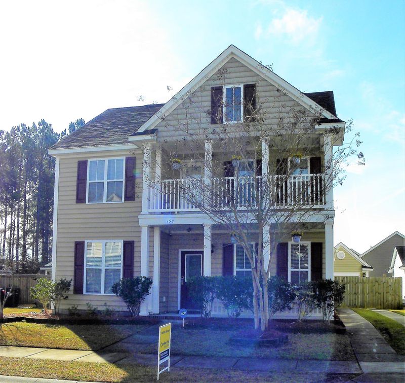 197 Avonshire Dr, Summerville, SC 29483