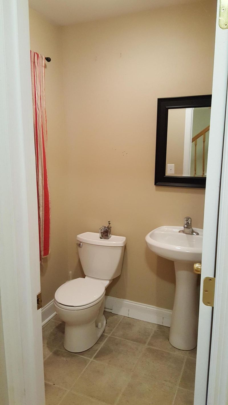 7968 Riverbirch Ln, North Charleston, SC 29418