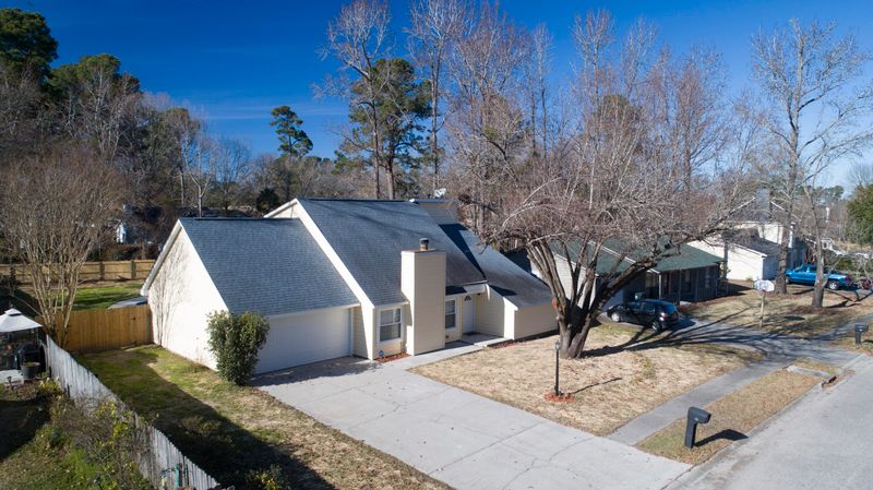101 Trailway Dr, Summerville, SC 29486
