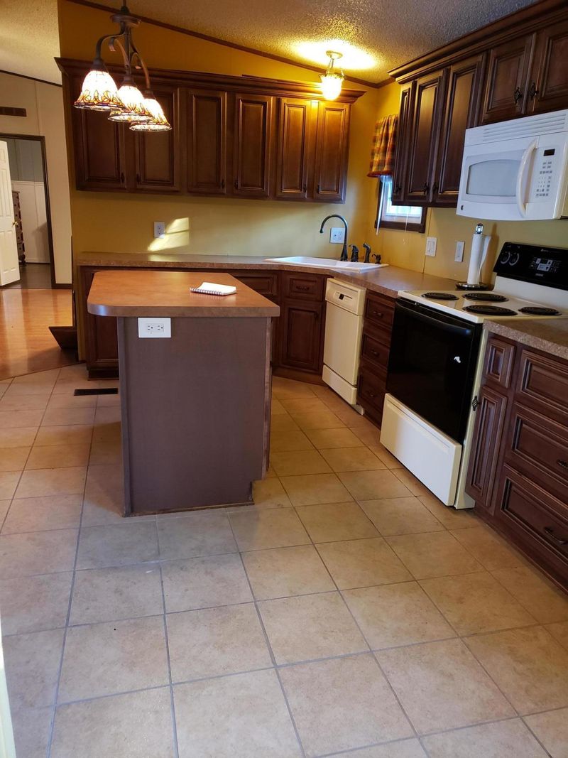 95 Schoonover Dr, Summerville, SC 29483